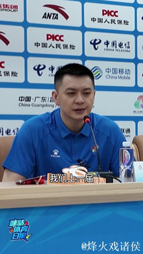 杨鸣谈新老交替:人才引进方面不如发达地区 杨鸣谈新老交替:人才引进方面不如发达地区